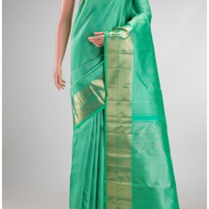Silk Saree (Kanjivaram/Banarasi)