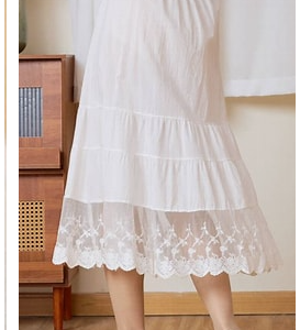 Simple Blouse / Petticoat
